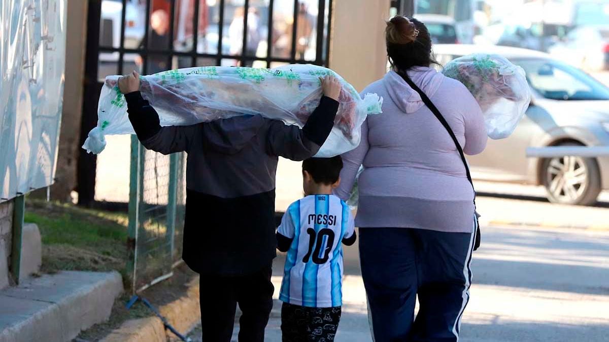 El Concentrador de Neuquén sale a la calle dos sábados seguidos: el menú que se viene, del chivato a la trucha