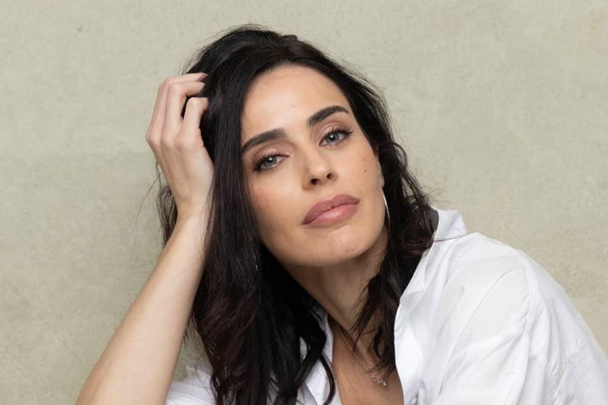 Priscila Crivocapich se sube al noticiero de medianoche y la tele arranca a rotar nombres antes del 75° de la estatal