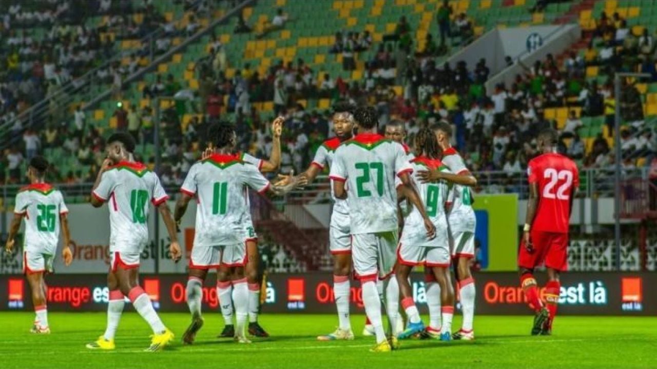 La Selección liquidó a Burkina Faso antes del entretiempo: 7-0 en el Monumental y un debut soñado para Mastantuono