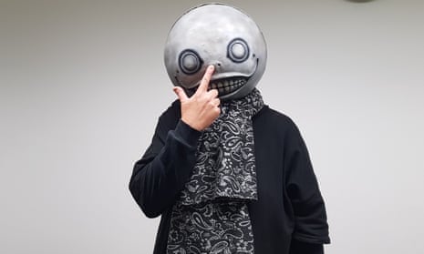 Yoko Taro, el hombre que casi se jubila antes que cualquiera y que ahora te escribe una Evangelion