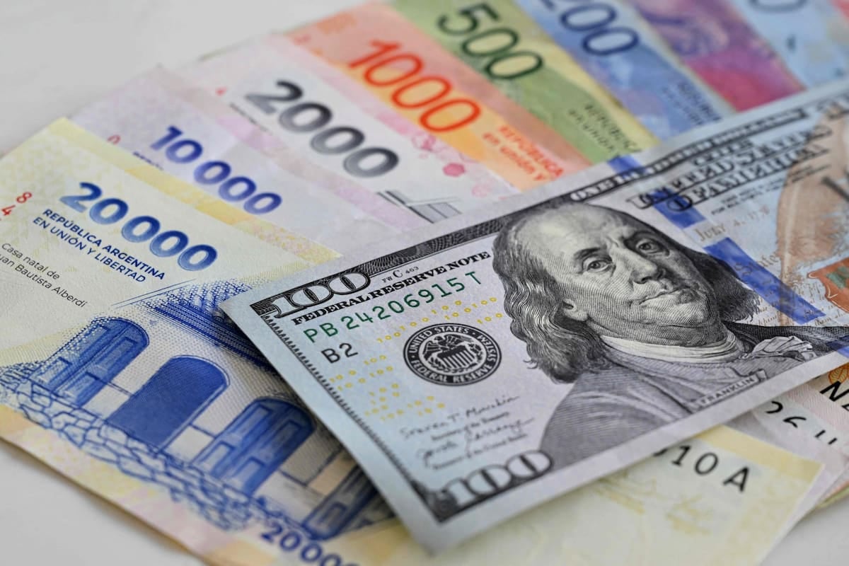Precios en dólares: Argentina se abarató en julio pero conserva su lugar como líder regional en indumentaria y gastronomía