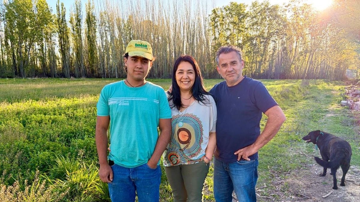 Una pareja, dos sueldos y una chacra familiar que vuelve a latir en Centenario