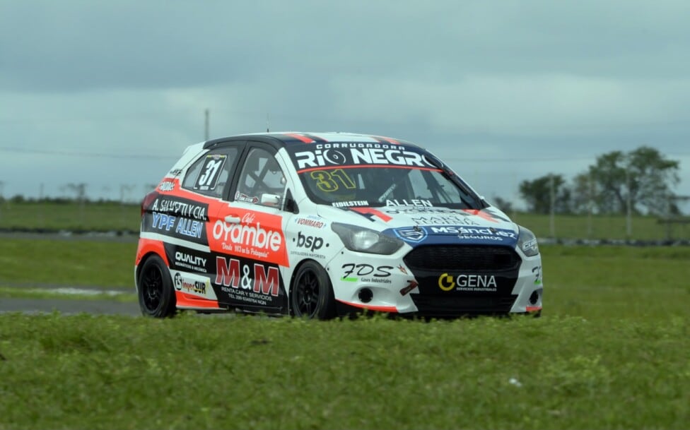 Eidelstein le ganó a la lluvia en Concepción y se adueñó de la pole provisoria de la Clase 2