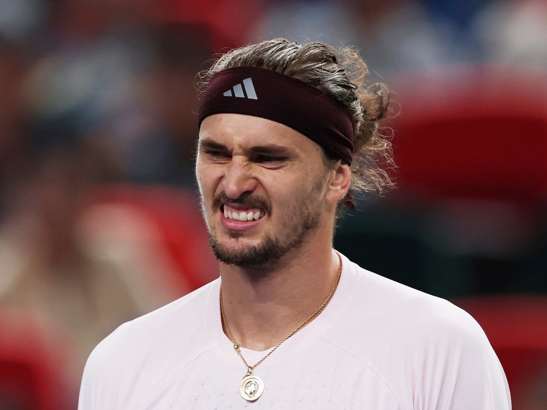 Zverev se quedó sin nafta en Shanghái y la final será fiesta española