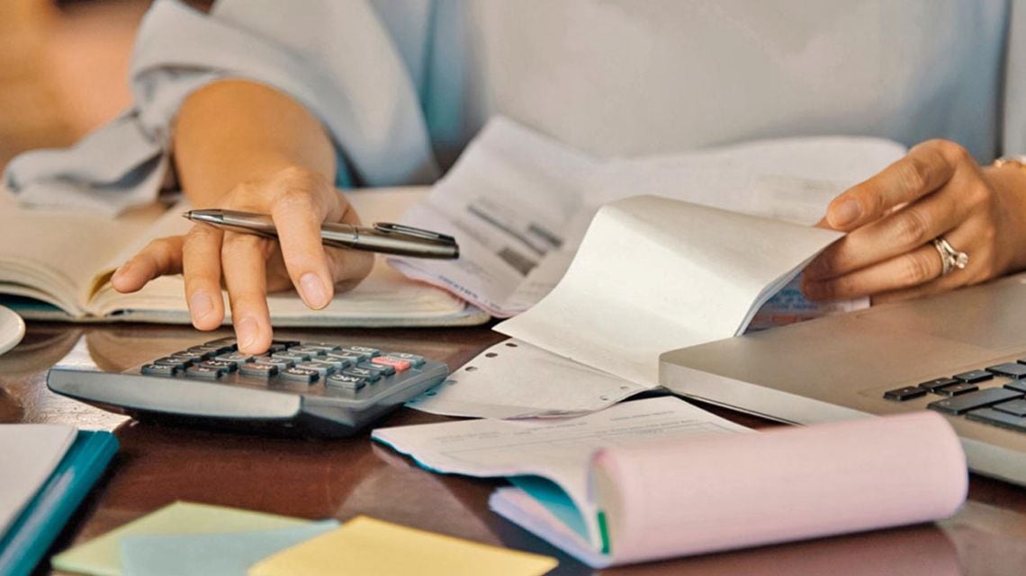 La mora de las familias escaló a 12,81% en agosto y se acerca al récord de las últimas dos décadas