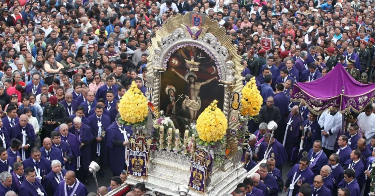 El Cristo Moreno vuelve a pintar de morado el corazón de Lima: crónica del tercer recorrido del Señor de los Milagros