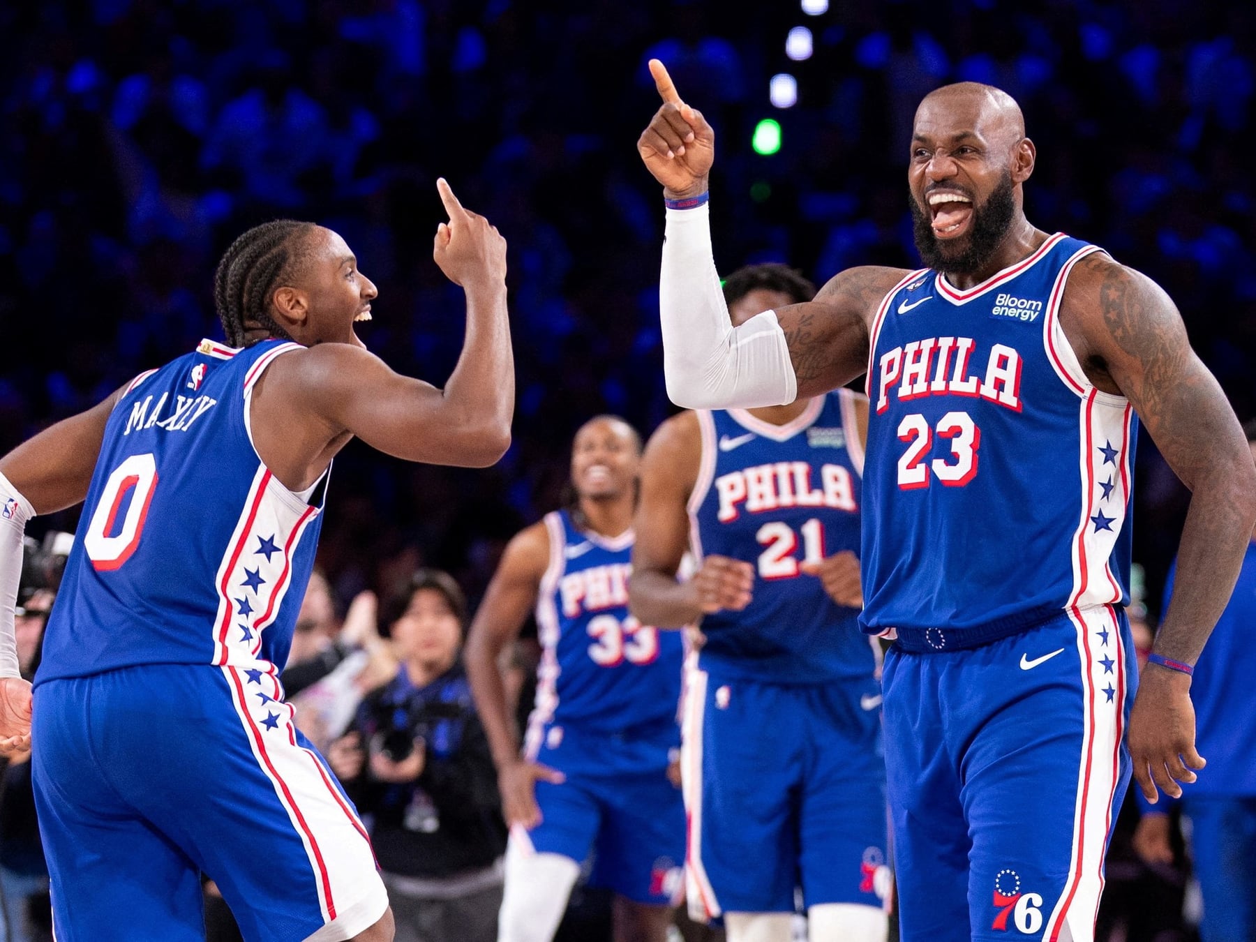 Philadelphia se Abranagó con los Sixers yBron