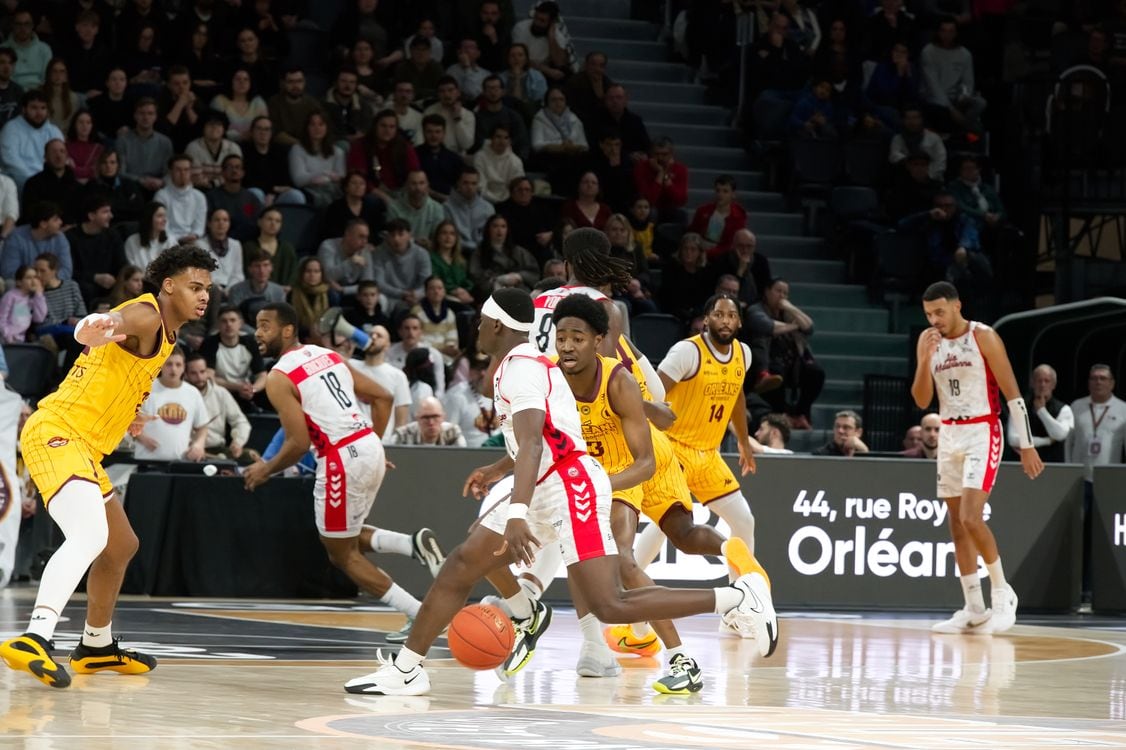 Valencia tomar el Roig Arena y estirar su racha