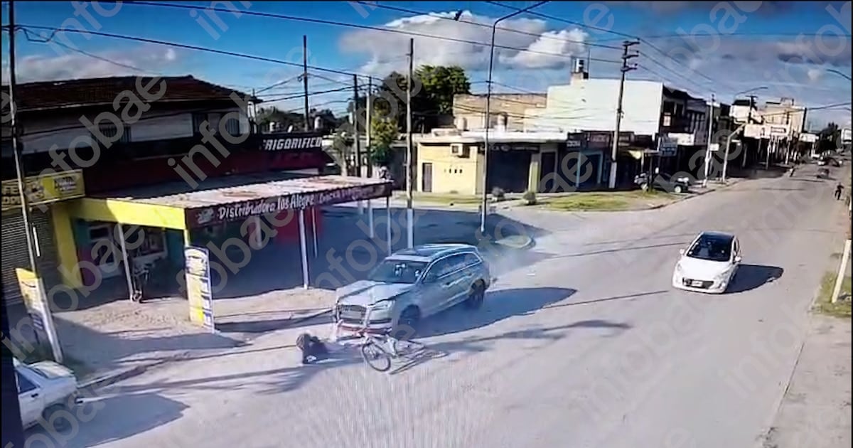 Guernica: un jubilado quedó detenido tras atropellar a un adolescente en una presunta picada